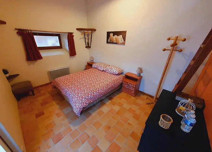 לינה וארוחת בוקר Haute Perche