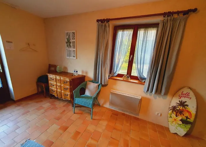 Haute Perche לינה וארוחת בוקר *